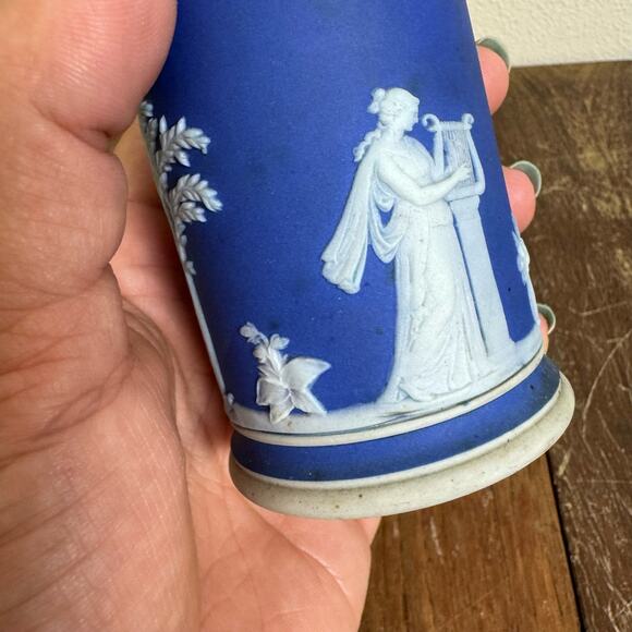 Wedgwood‎ England dark blue Navy Jasperware 4 inch Cylindrical Spill Vase - Picture 11 of 12